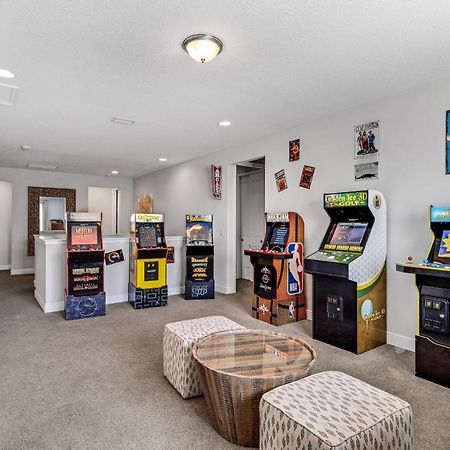 Spacious 8 Bdr Family Home With Arcades And Free Pool Heat Orlando Buitenkant foto